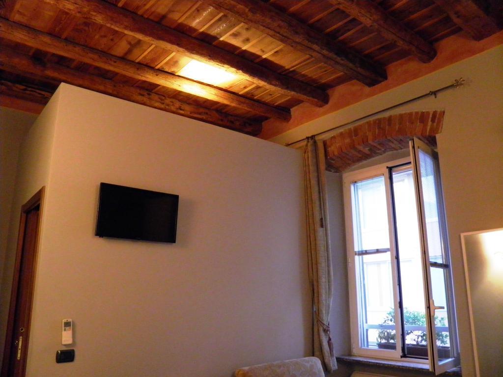In Centro Charme Bed & Breakfast แบร์กาโม ภายนอก รูปภาพ