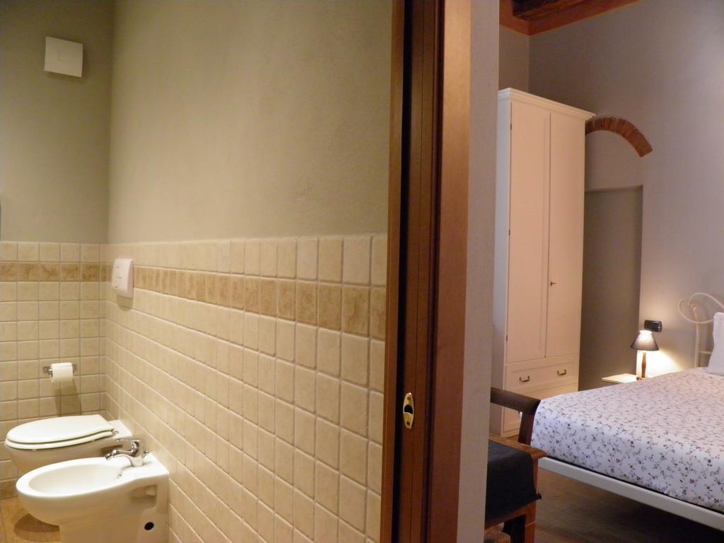 In Centro Charme Bed & Breakfast แบร์กาโม ภายนอก รูปภาพ