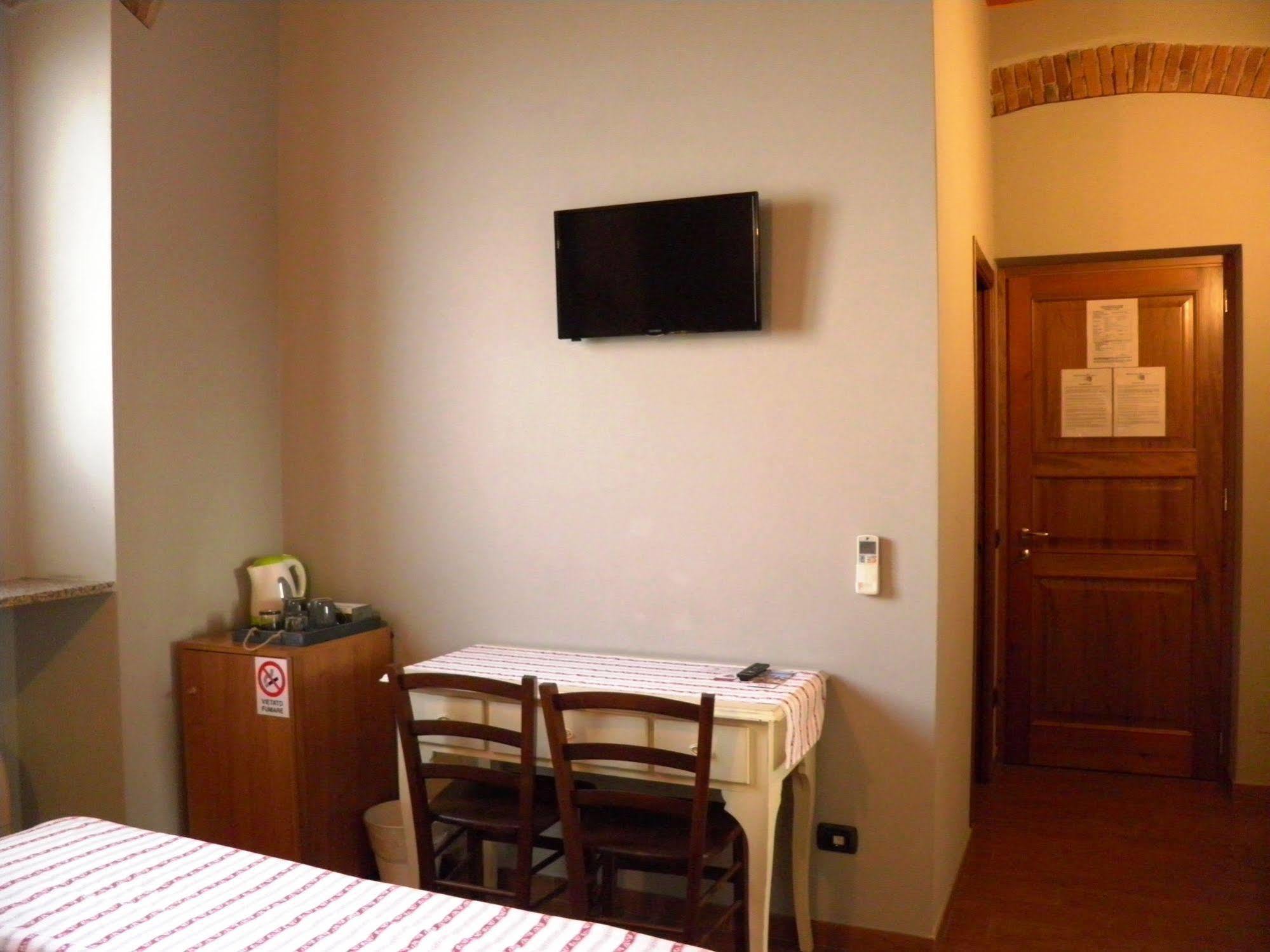 In Centro Charme Bed & Breakfast แบร์กาโม ภายนอก รูปภาพ