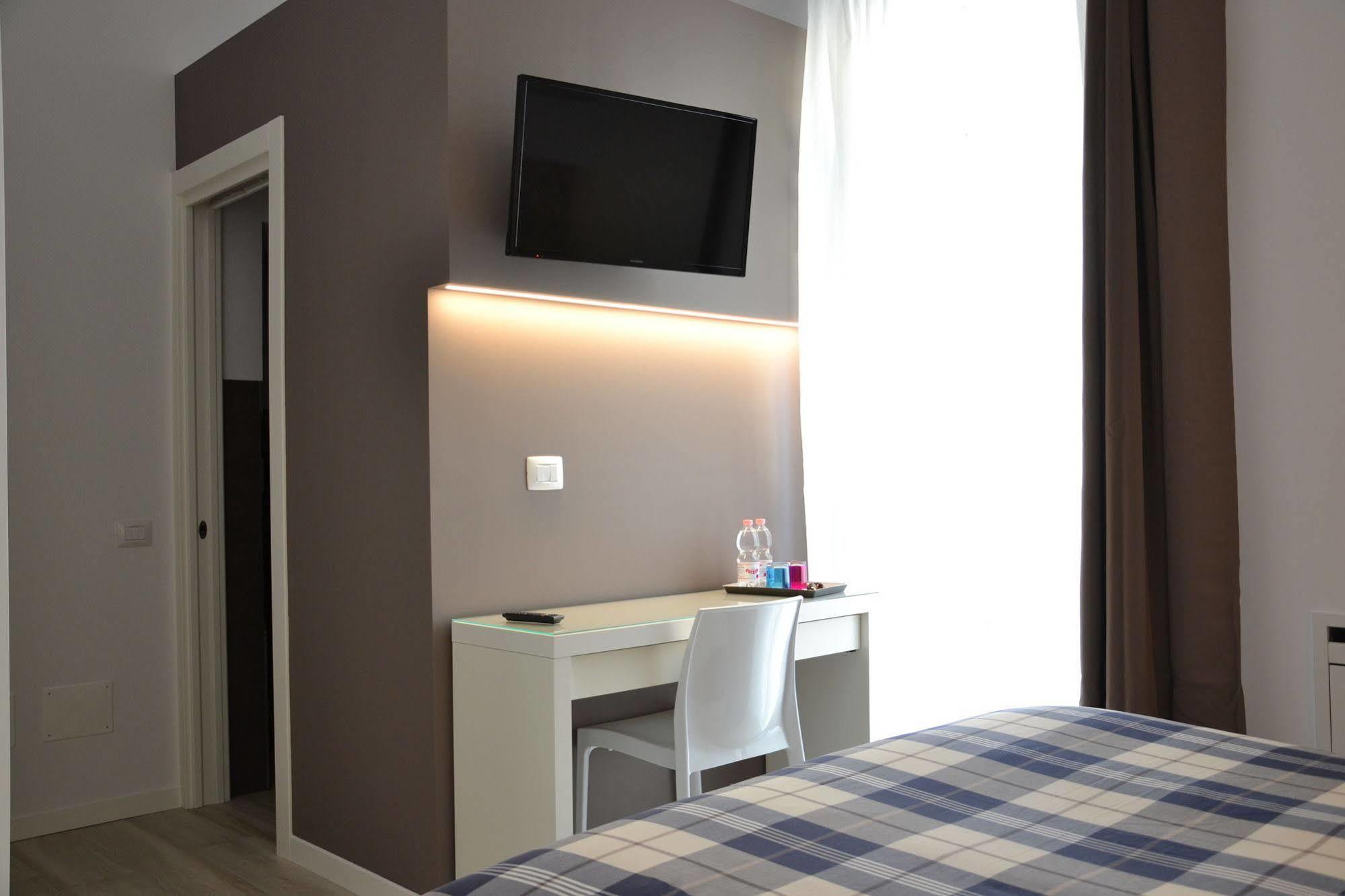 In Centro Charme Bed & Breakfast แบร์กาโม ภายนอก รูปภาพ