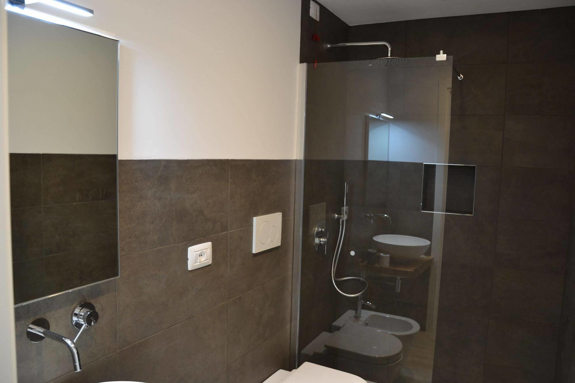 In Centro Charme Bed & Breakfast แบร์กาโม ภายนอก รูปภาพ
